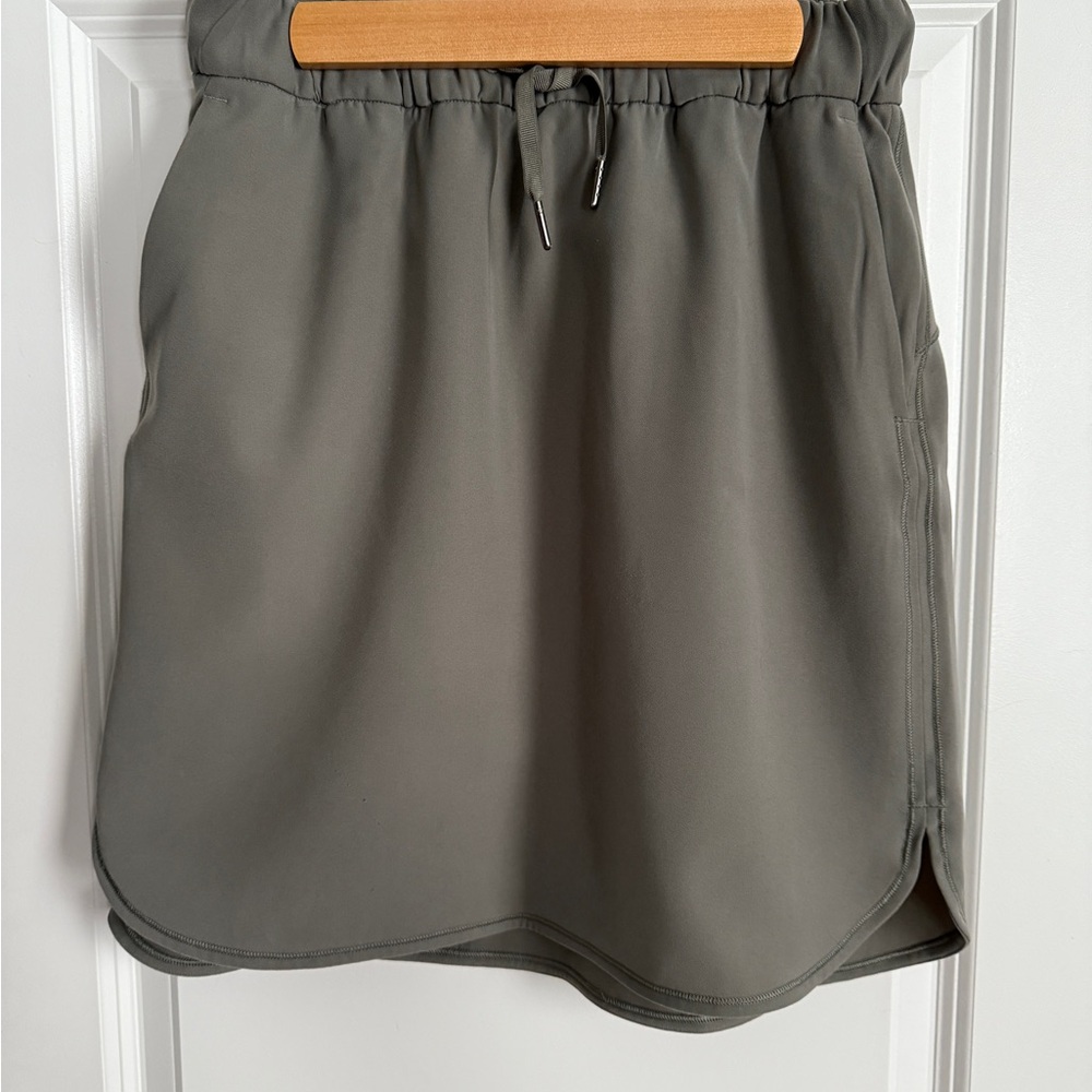 Lululemon On the Fly Gray Skirt with Drawstring
